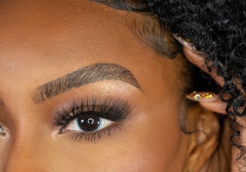 Achieving Defined Eyebrows for Your Everyday Makeup Routine